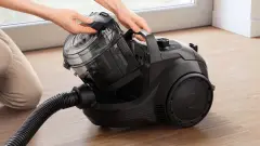 Serie 4 BGC21X300 Toz torbasız Süpürge Siyah